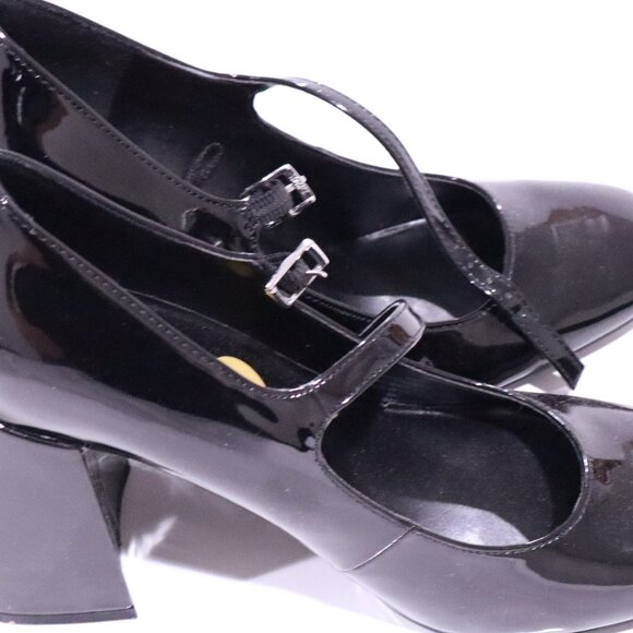 Marc Fisher Black Buckle Heels - Size 8 NEW IN BOX! - Picture 1 of 8